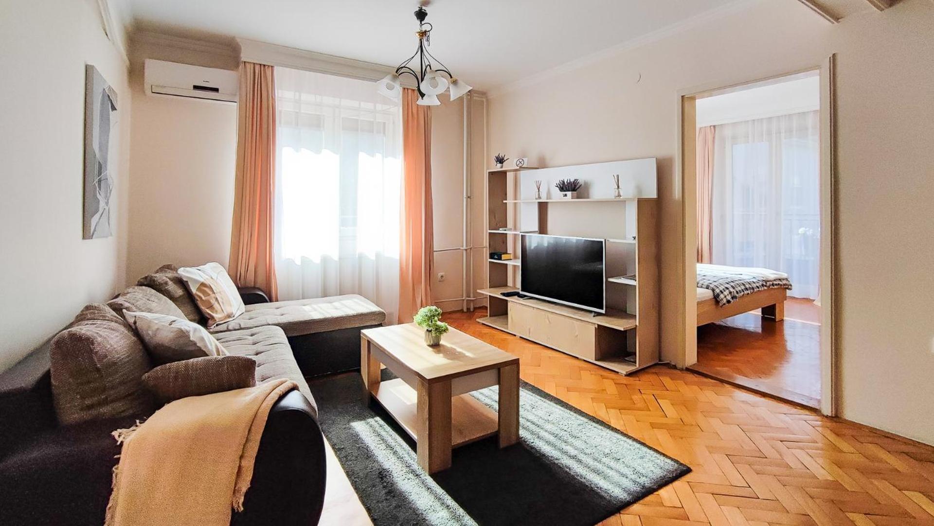 Filinhome Jaksica Suite Novi Sad Esterno foto